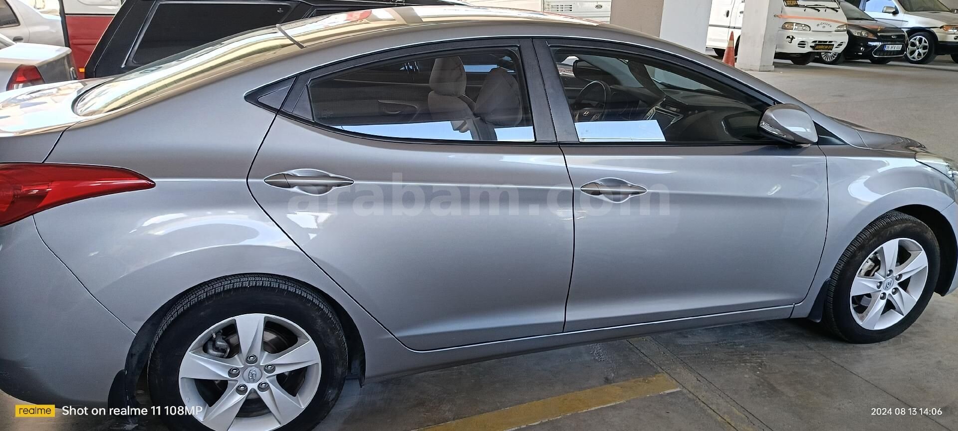 Sahibinden Hyundai Elantra 1.6 D-CVVT Mode Plus 2012 Model İzmir 97.900 km Gri (Gümüş) 2
