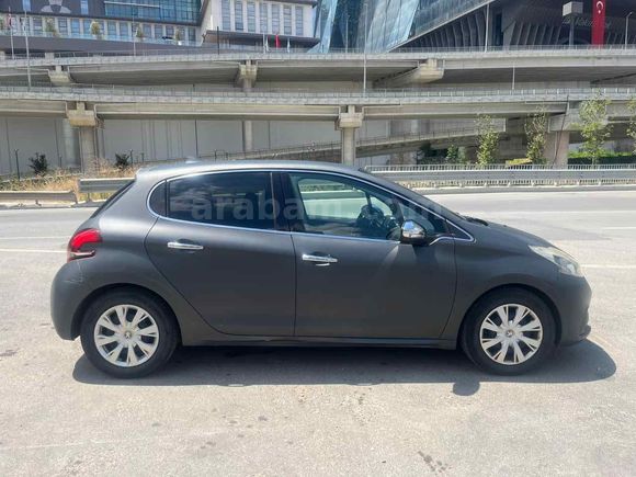 Sahibinden Peugeot 208 1.2 PureTech Active 2015 Model 