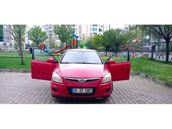 Sahibinden Hyundai i30 1.4 CVVT Team 2010 Model  230.000 km Kırmızı