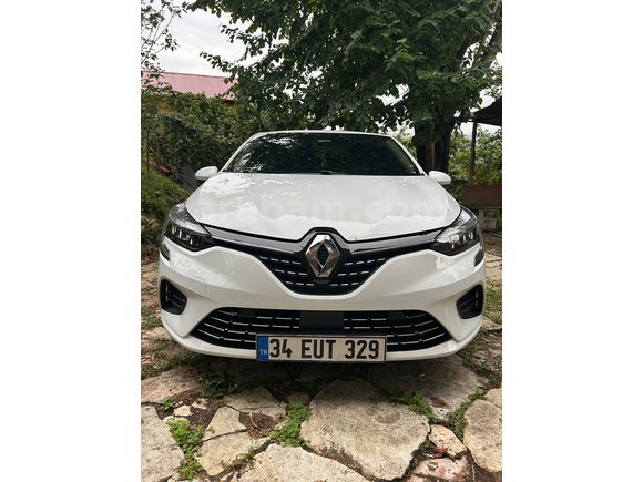 2022 Çıkışlı - Yakıt Cimrisi - Temiz Aile Arabası Clio 5