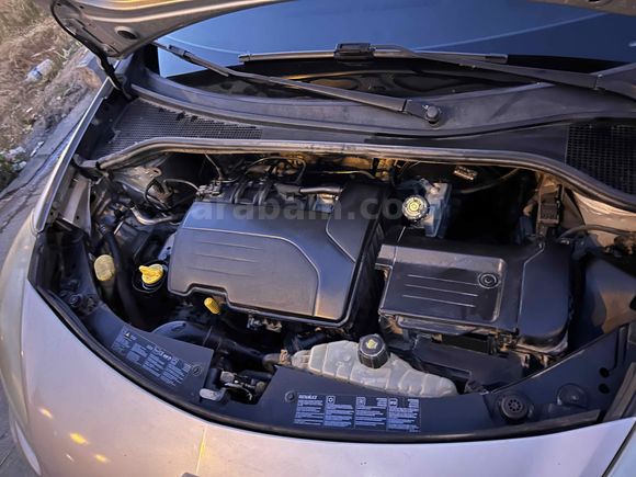 Sahibinden Renault Clio 1.2 Authentique 2010 Model 
