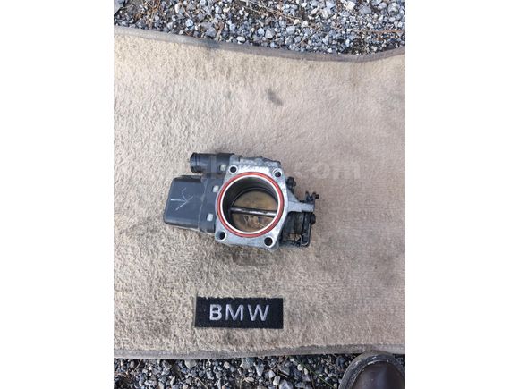BMW 3 SERİSİ GAZ KELEBEĞİ