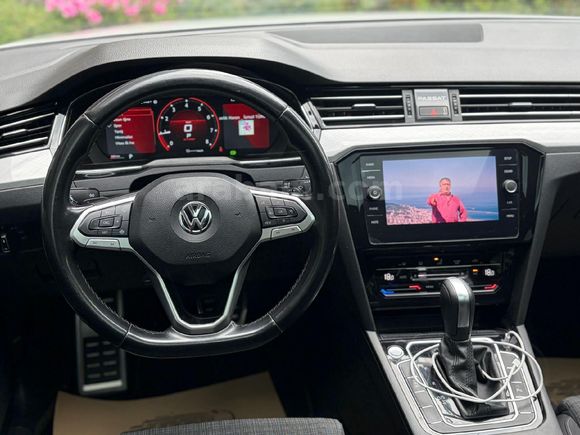 Volkswagen Passat 1.5 TSi CAM TAVAN