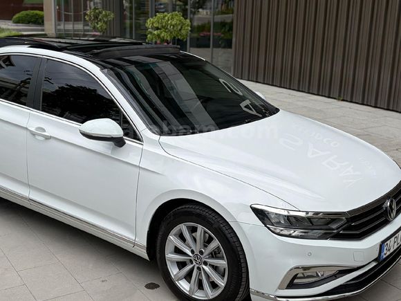 Volkswagen Passat 1.5 TSi CAM TAVAN