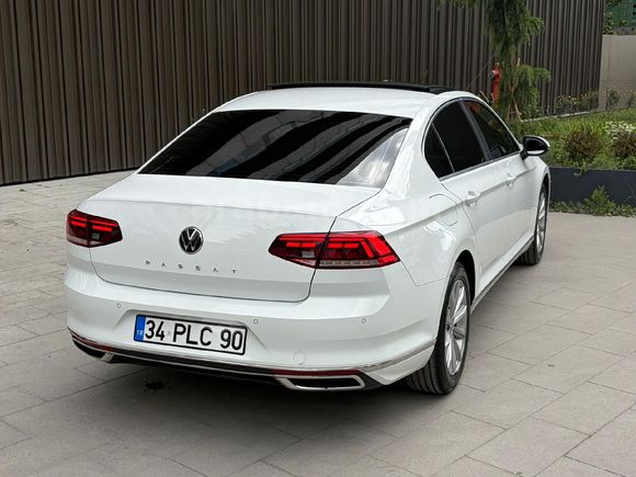 Volkswagen Passat 1.5 TSi CAM TAVAN