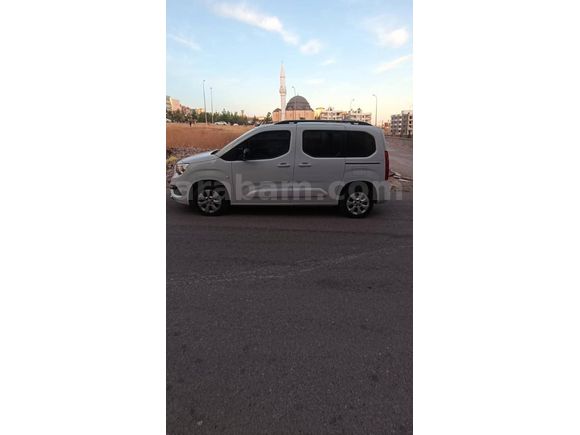Sahibinden Opel Combo 1.5 CDTI Ultimate 2022 Model