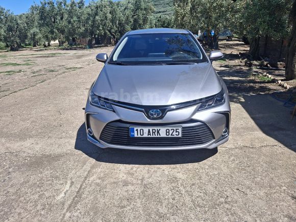 Sahibinden Toyota Corolla 1.8 Hybrid Dream 2020 Model Balıkesir