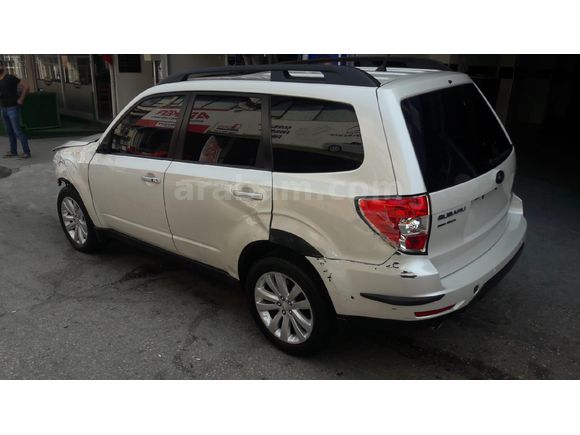 Sahibinden Subaru Forester 2.0 Premium 2011 Model