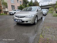 Yeni Yetkili Servis Bakımlı Değişensiz Düşük Km Honda Civic 1.6i VTEC Dream 2007 Model