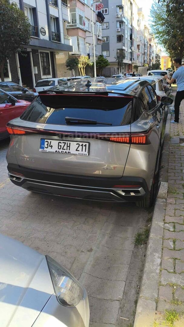 Sahibinden Chery Omoda 5 1.6 T-GDI Luxury 2023 Model İstanbul 42.000 km Gri 2
