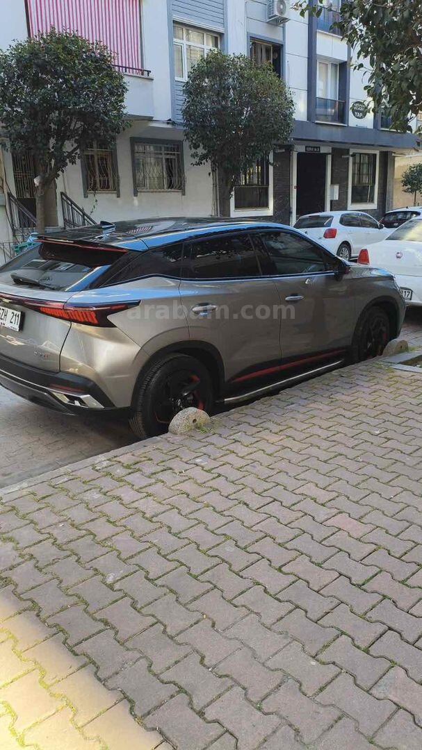Sahibinden Chery Omoda 5 1.6 T-GDI Luxury 2023 Model İstanbul 42.000 km Gri 4