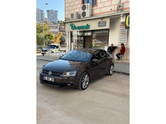 Sahibinden Volkswagen Jetta 1.6 TDi Comfortline 2013 Model  367.000 km Kahverengi
