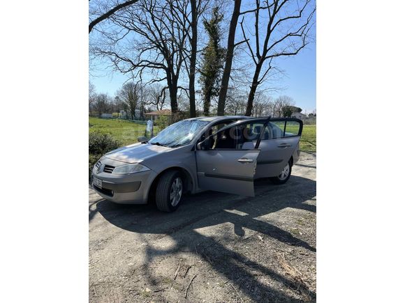Sahibinden Renault Megane 1.6 Dynamique 2005 Model  340.000 km Gri