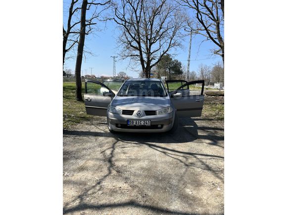 Sahibinden Renault Megane 1.6 Dynamique 2005 Model  340.000 km Gri