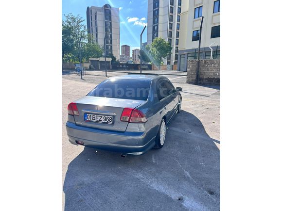 Sahibinden Honda Civic 1.6i VTEC ES 2005 Model