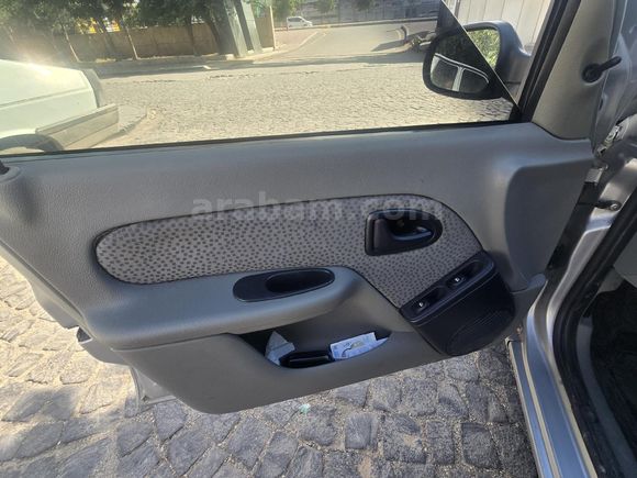 Clio Sınıf Araba