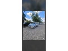 Clio Sınıf Araba Temiz Arabaya Binmek isteyene