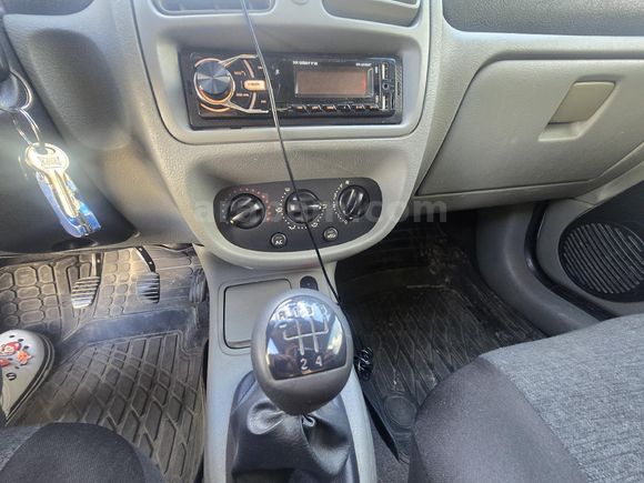 Clio Sınıf Araba