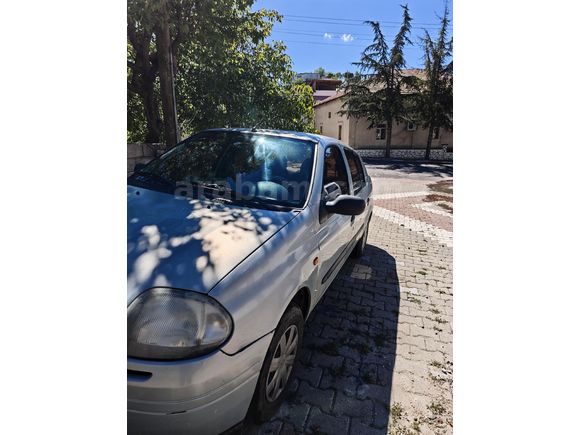 Sahibinden Renault Clio 1.4 RNA 2001 Model