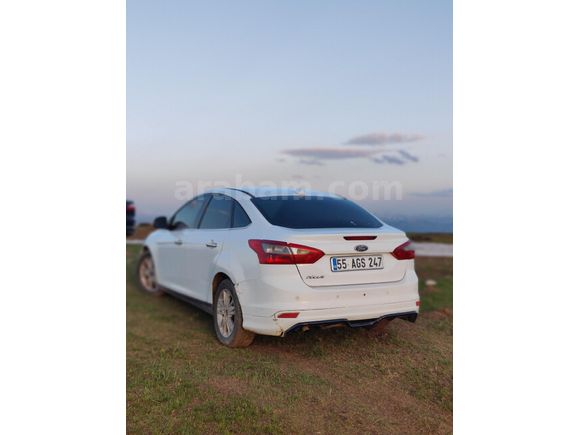 Sahibinden Ford Focus 1.6 TDCi Comfort 2012 Mode AÇIKLAMAYİ OKUMADAN YAZMAYIN l