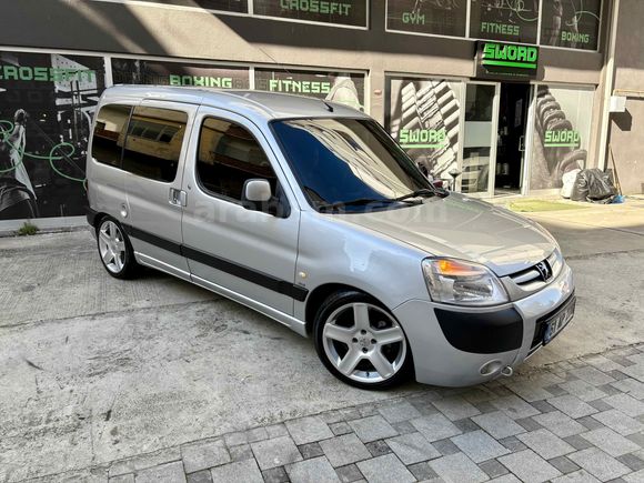 Sahibinden Peugeot Partner 2.0 HDI 2004 Model 