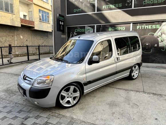 Sahibinden Peugeot Partner 2.0 HDI 2004 Model 