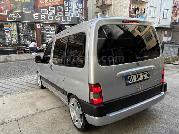 Sahibinden Peugeot Partner 2.0 HDI 2004 Model 