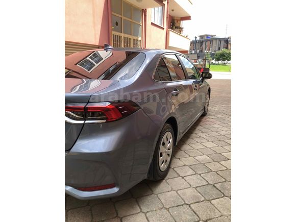 Sahibinden Toyota Corolla 1.6 Vision 2020 Model  30.000 km Mavi (metalik)