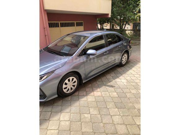 Sahibinden Toyota Corolla 1.6 Vision 2020 Model  30.000 km Mavi (metalik)