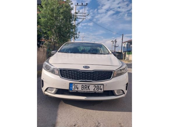 Sahibinden Kia Cerato 1.6 CRDi Prestige 2018 Model Kocaeli 125.000 km Beyaz