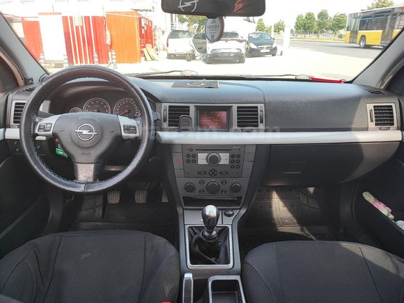 Sahibinden Opel Vectra 1.6 Design Edition 2005 Model  299.500 km Gri (Gümüş)