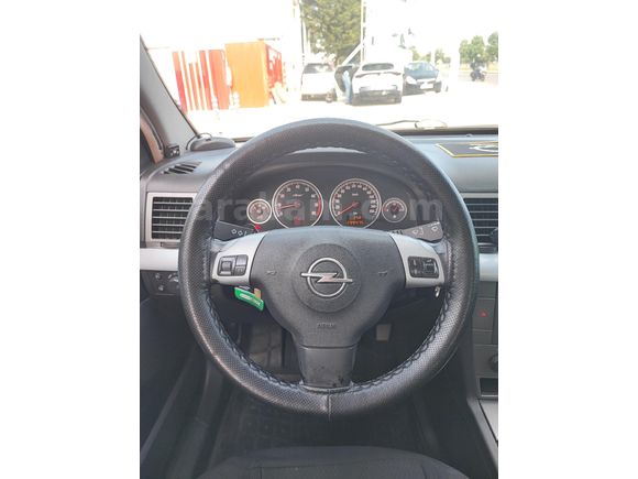 Sahibinden Opel Vectra 1.6 Design Edition 2005 Model  299.500 km Gri (Gümüş)