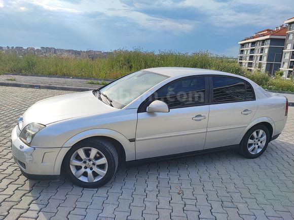 Sahibinden Opel Vectra 1.6 Design Edition 2005 Model  299.500 km Gri (Gümüş)