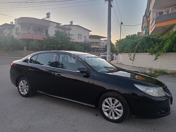 Sahibinden Renault Latitude 1.5 dCi Expression 2011 Model  247.000 km Siyah