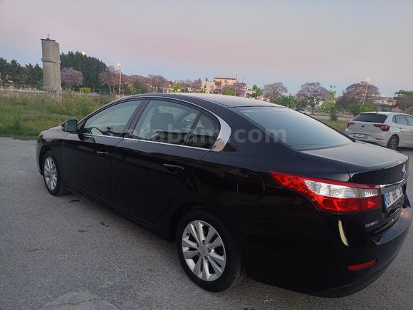 Sahibinden Renault Latitude 1.5 dCi Expression 2011 Model  247.000 km Siyah