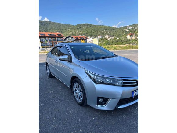 2015 çıkışlı 1.4D4D dizel otomatik 143binde Acill son fiyat