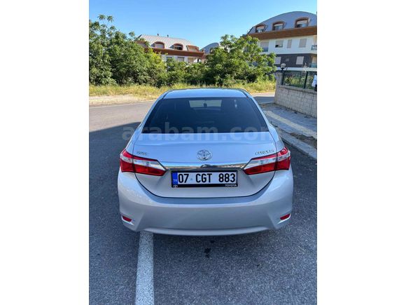 2015 çıkışlı 1.4D4D dizel otomatik 143binde Acill son fiyat