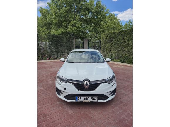 Sahibinden Renault Megane 1.3 TCe Joy 2022 Model