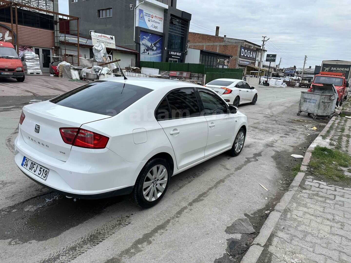 Sahibinden Seat Toledo 1.6 TDI Style 2014 Model Sivas 164.000 km Beyaz 4