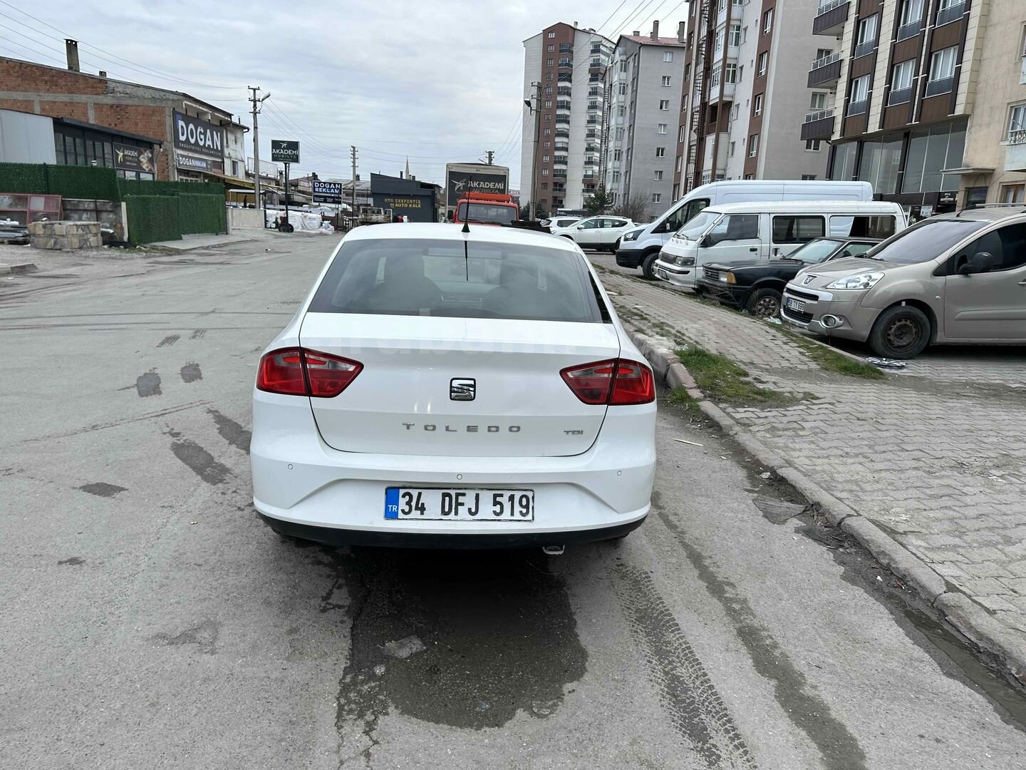 Sahibinden Seat Toledo 1.6 TDI Style 2014 Model Sivas 164.000 km Beyaz 3