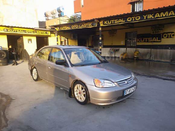 Sahibinden Honda Civic 1.6 ES 2004 Model