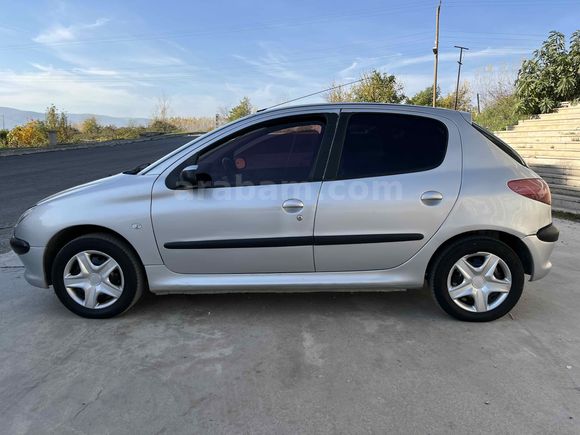 Sahibinden Peugeot 206 1.4 X-Line 2003 Model 