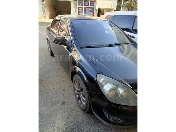 Sahibinden Opel Astra 1.6 Enjoy Plus 2011 Model  137.000 km Siyah