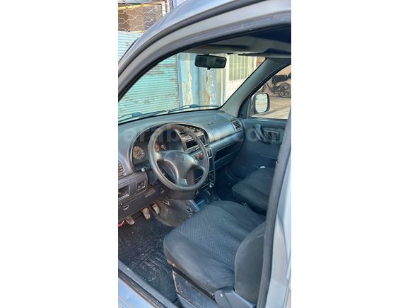 Sahibinden Peugeot Partner 1.9 D Combi 2000 Model 