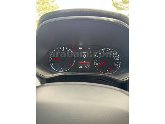 Sahibinden Renault Clio 1.0 SCe Joy 2022 Model  55.000 km Beyaz
