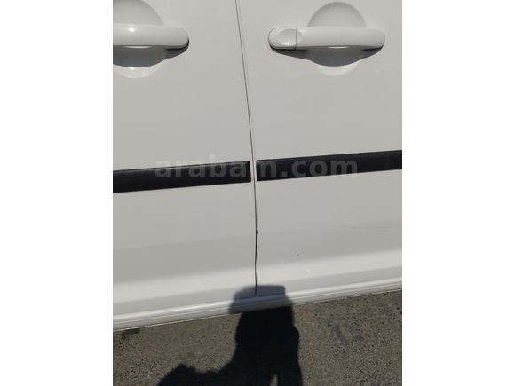 Sahibinden Volkswagen Caddy 2.0 TDI Trendline 2015 Model  98.000 km Beyaz