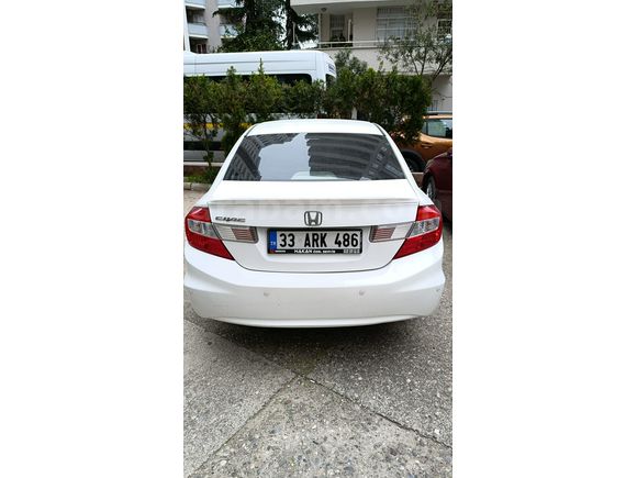 Sahibinden Honda Civic 1.6i VTEC Eco Elegance 2013 Model 