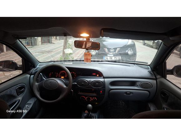 Renault Megane 1.6 1999 Model Klimalı klima aktif çalışıyor