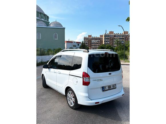 OTOMOBİL RUHSATLİ ETİKETLERİ ÜZERİNDE