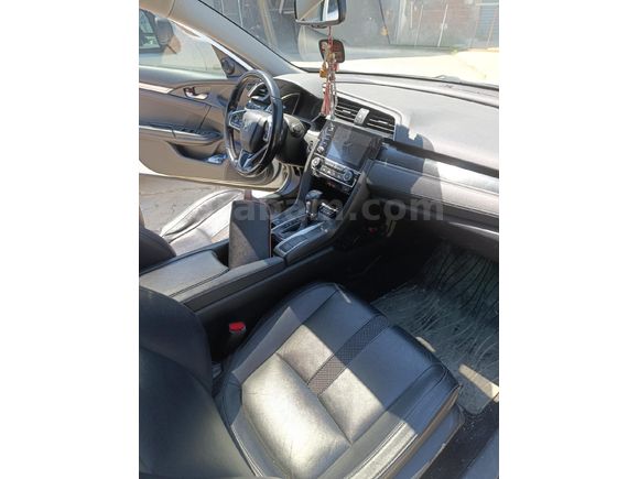 Sahibinden Honda Civic 1.6i VTEC Executive 2021 Model İstanbul 95.000 km Beyaz